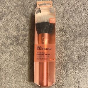 Real Techniques extra big  Stippling Brush